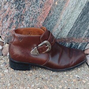 Ariat brown leather ornate buckle western style ankle boots booties women's sz 6